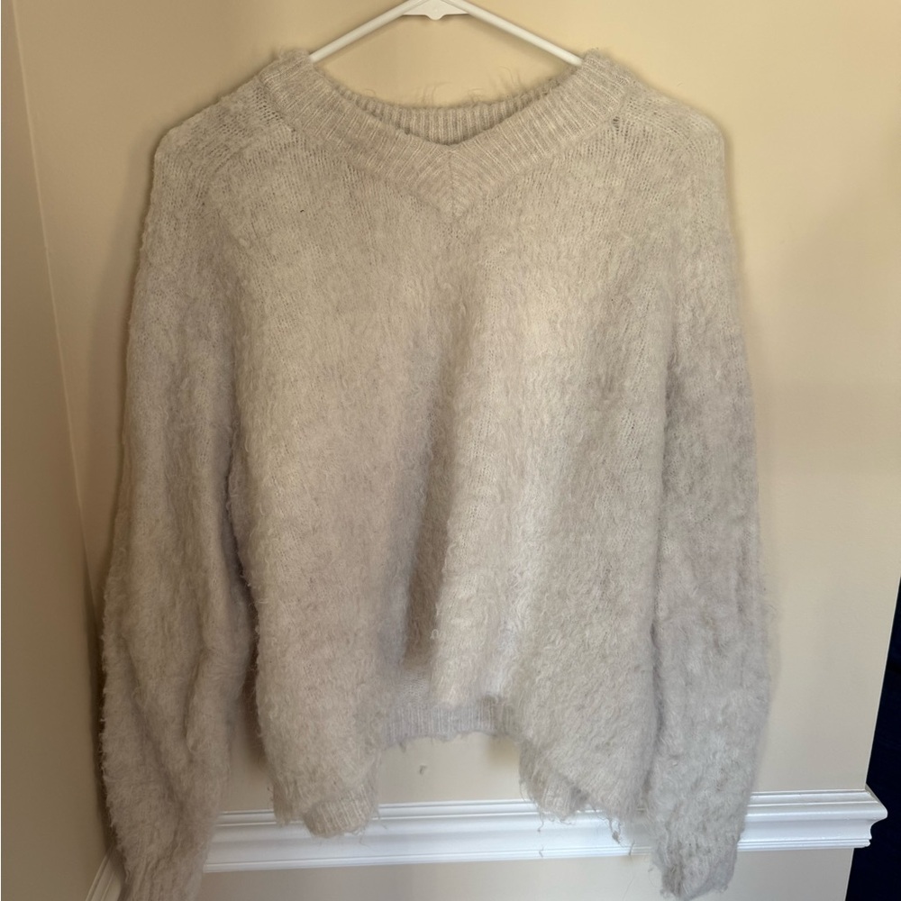 Madewell Ivory Brushed Fuzzy V-Neck Wool-Alpaca Blend Pullover Sweater Sz M - Picture 3 of 13